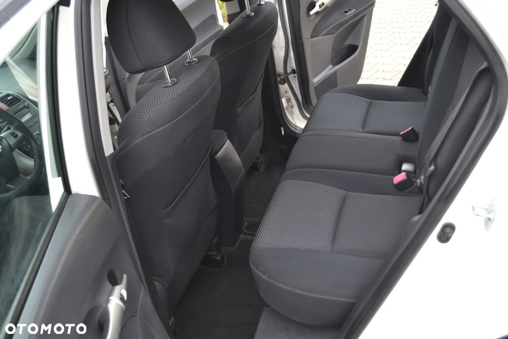 Toyota Auris 1.4 D-4D - 12