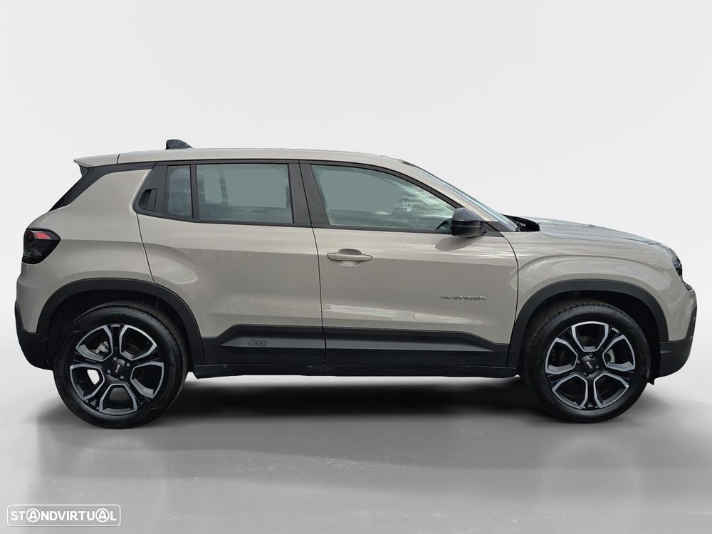 Jeep Avenger 1.2 GSE T3 Altitude - 6