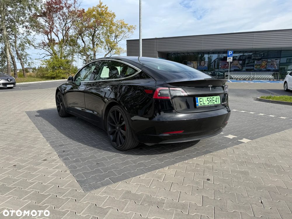 Tesla Model 3 Langstreckenbatterie Allradantrieb Dual Motor Performance - 7