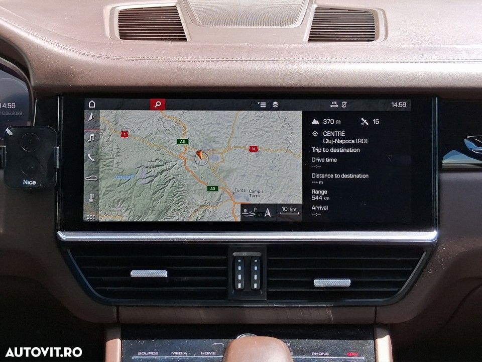Porsche Cayenne - 17