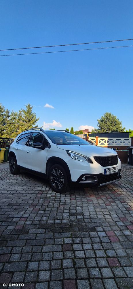 Peugeot 2008 1.2 Pure Tech GPF Style S&S - 1