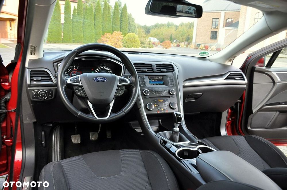 Ford Mondeo - 28