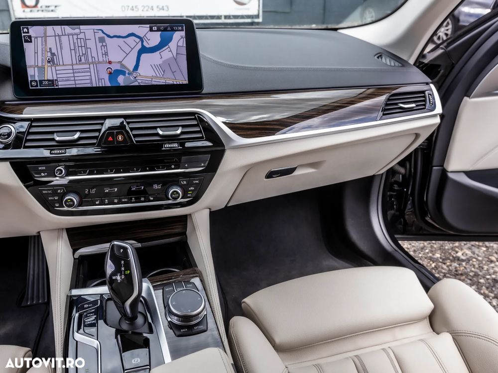 BMW Seria 5 520i AT MHEV - 18