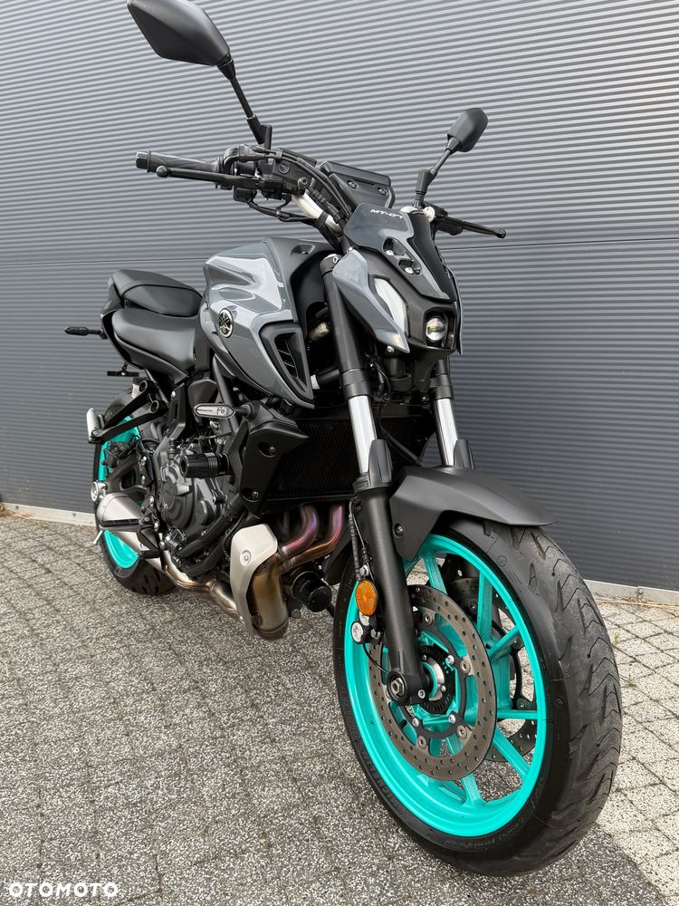 Yamaha MT - 12