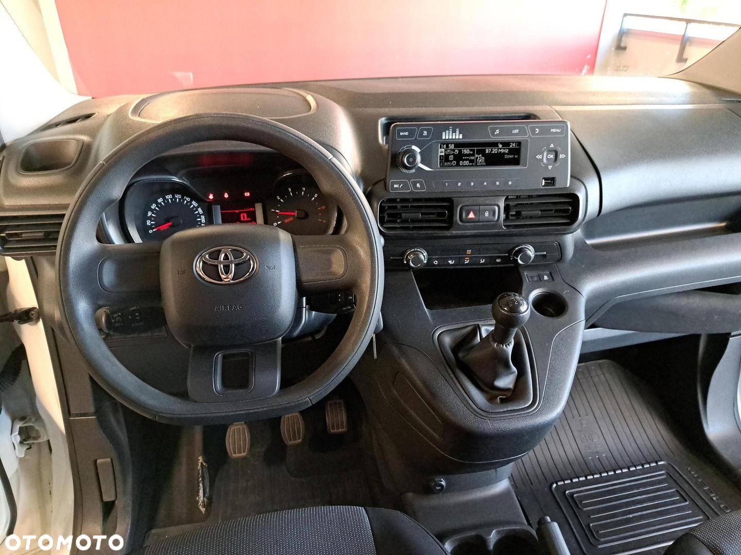 Toyota PROACE CITY - 17