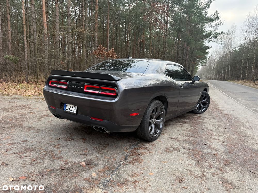 Dodge Challenger Automatik R/T Plus - 2