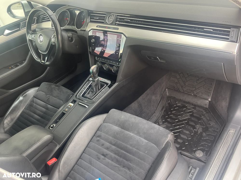 Volkswagen Passat - 25