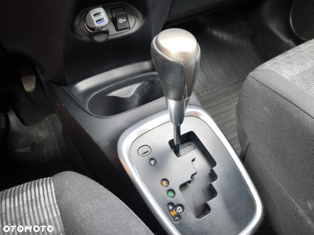 Toyota Yaris 1.33 Active MS - 18