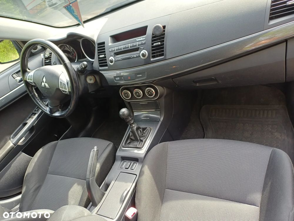 Mitsubishi Lancer 2.0 DID Intense - 12