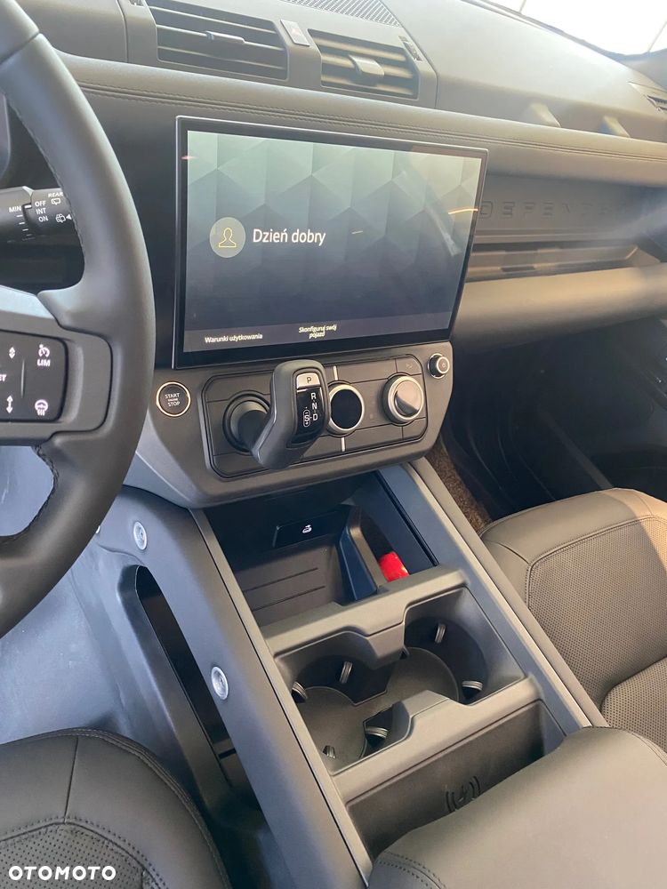 Land Rover Defender 3.0 D250 mHEV X-Dynamic SE - 9