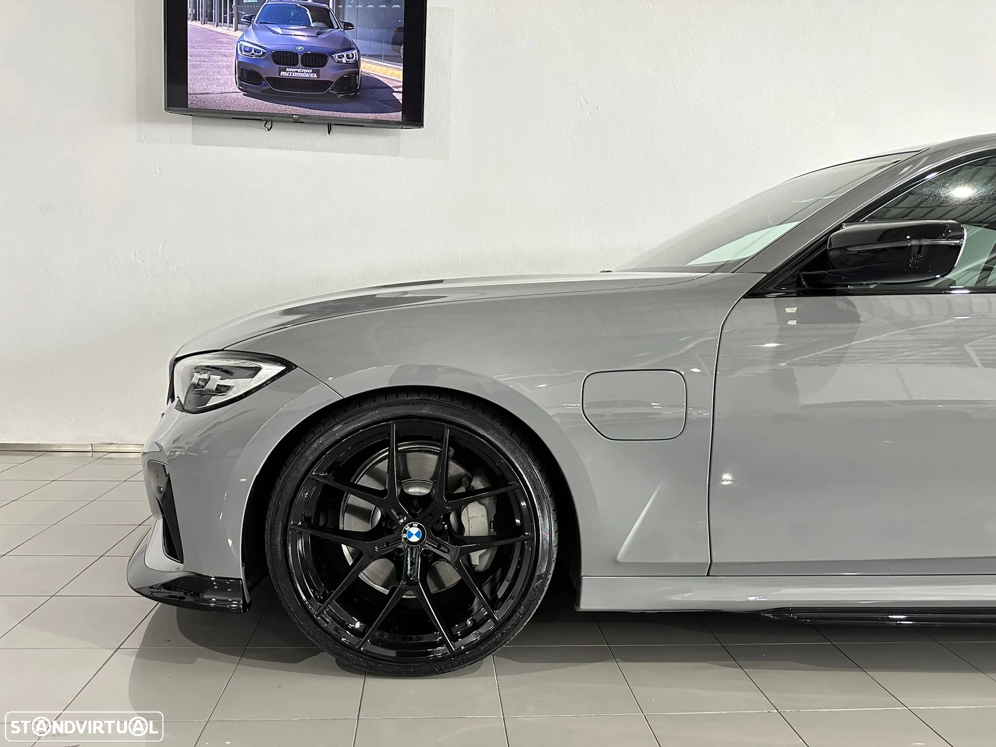 BMW 330 - 31
