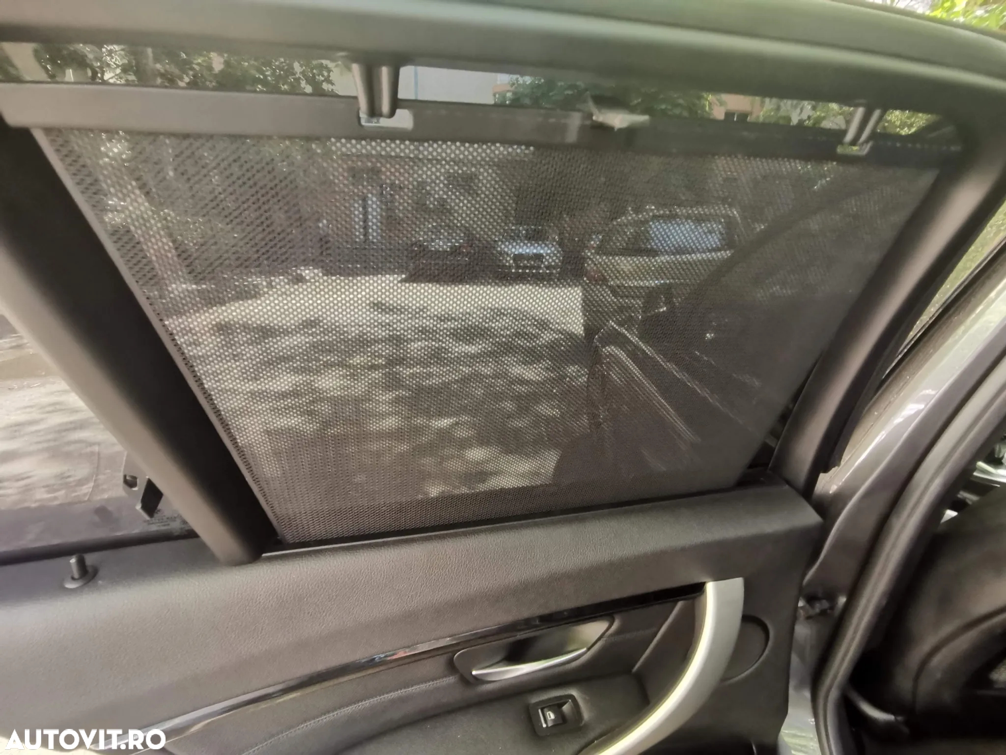 BMW Seria 3 320d Touring Aut. M Sport - 10