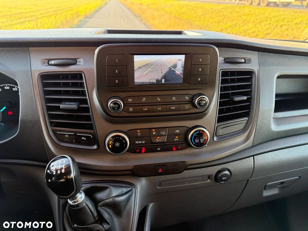 Ford Transit - 25
