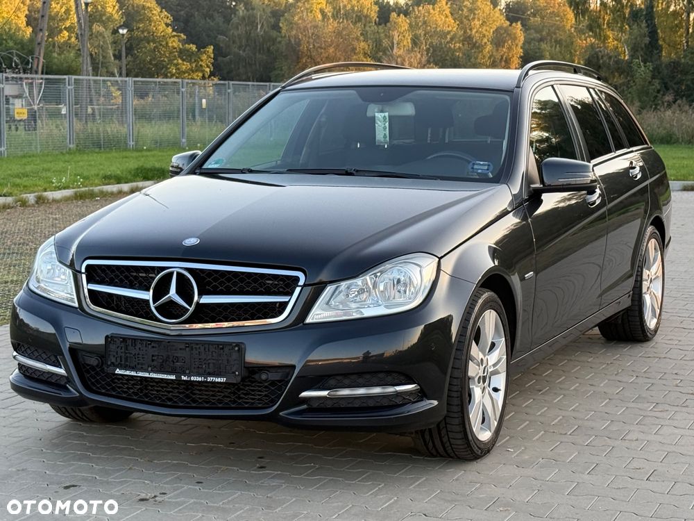 Mercedes-Benz Klasa C 180 CGI Automatik BlueEFFICIENCY - 3