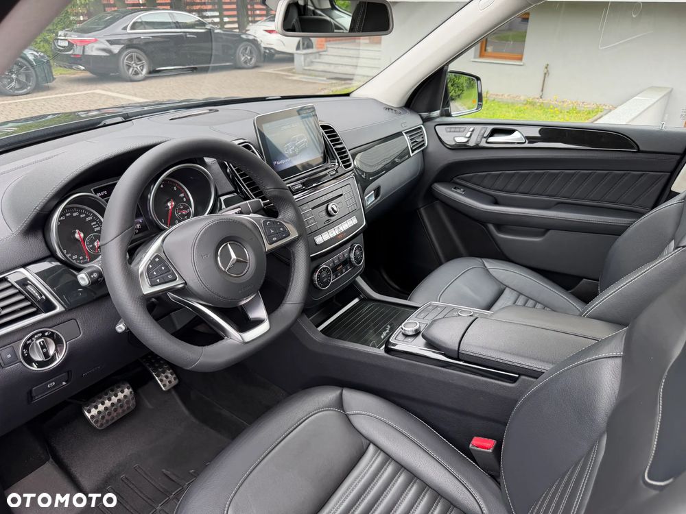Mercedes-Benz GLS 350 d 4-Matic - 36