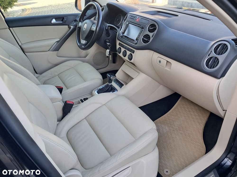 Volkswagen Tiguan - 23