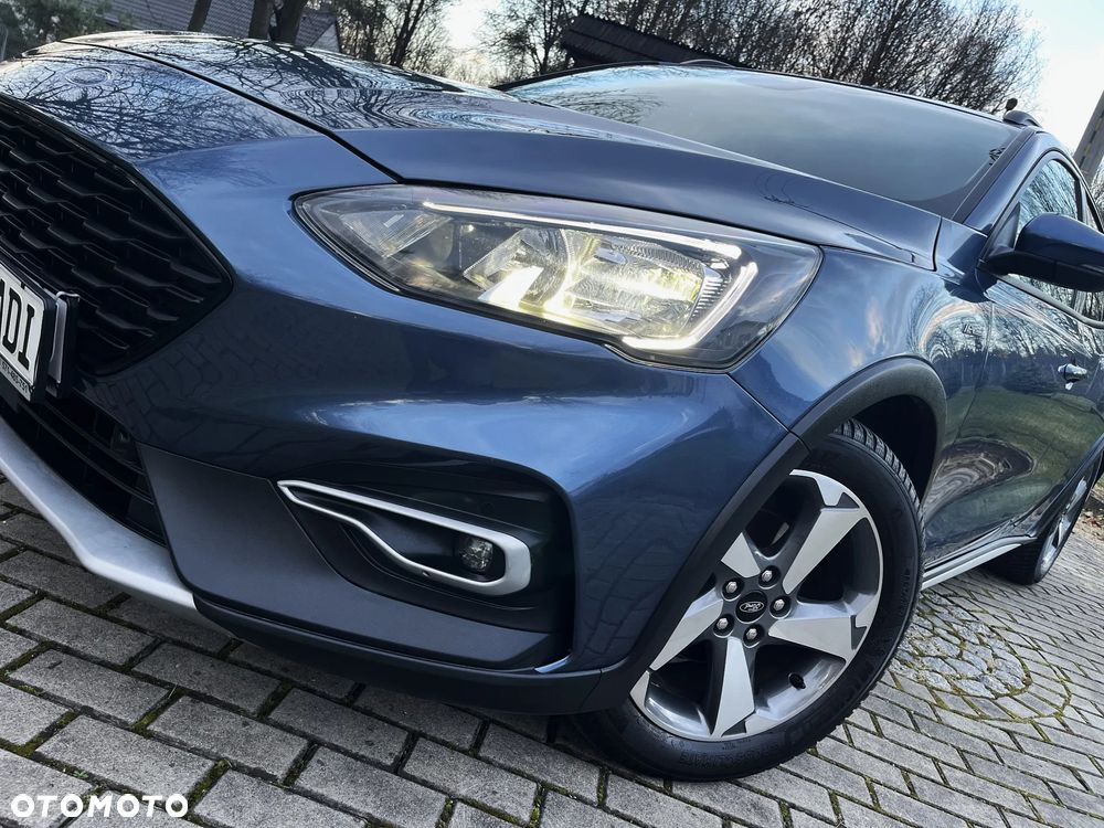 Ford Focus 1.0 EcoBoost Hybrid ACTIVE X - 34