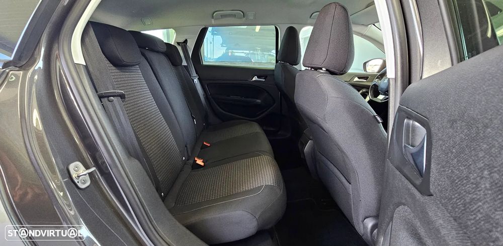 Peugeot 308 SW 1.5 BlueHDi Active - 26