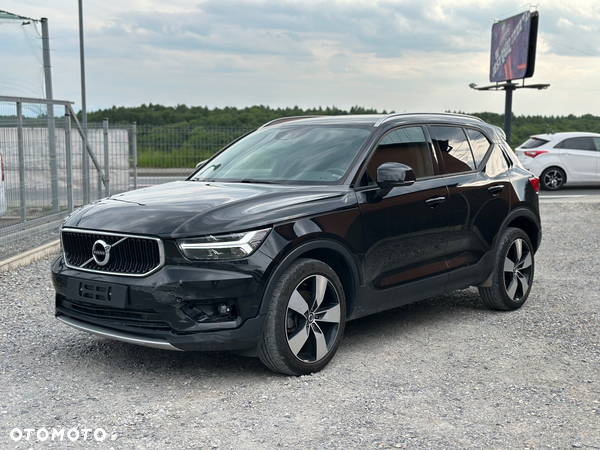 Volvo XC 40 T4 AWD Geartronic Momentum Pro
