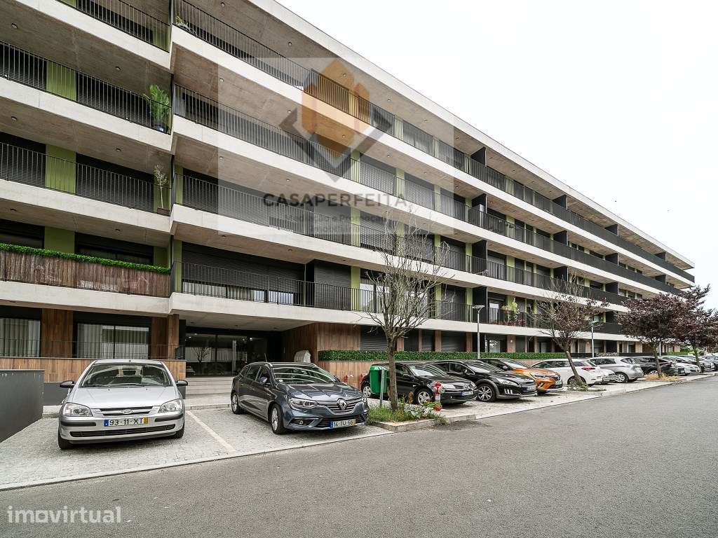 Fabuloso T2 Como Novo com Terraço e Lugar de Garagem - Candal - Grande imagem: 3/34