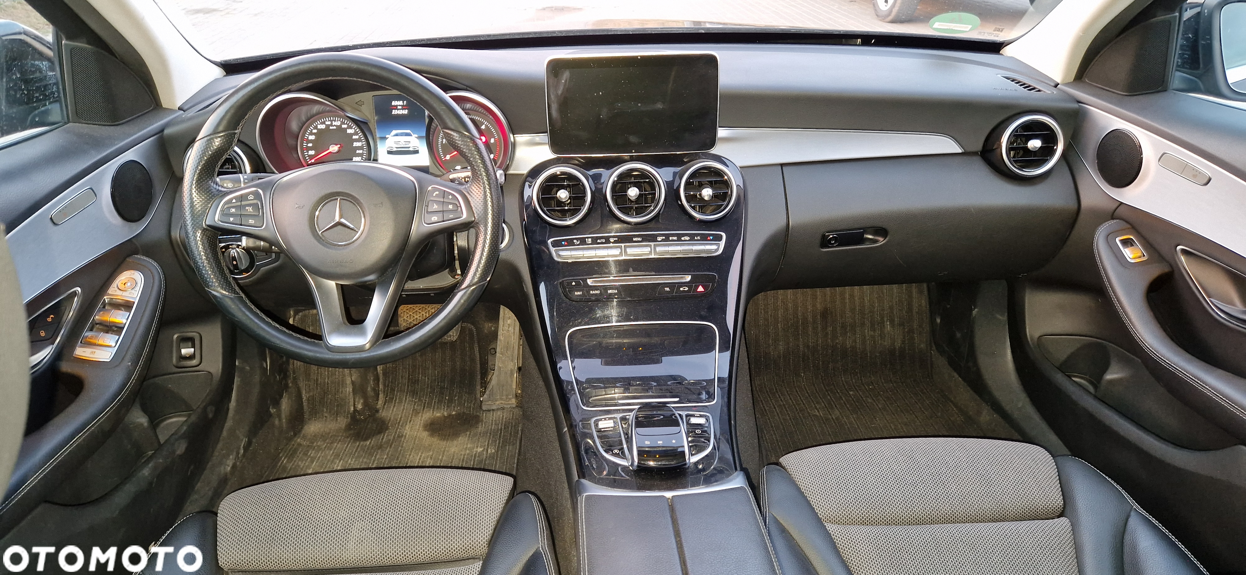 Mercedes-Benz Klasa C 220 d T 9G-TRONIC Avantgarde - 16