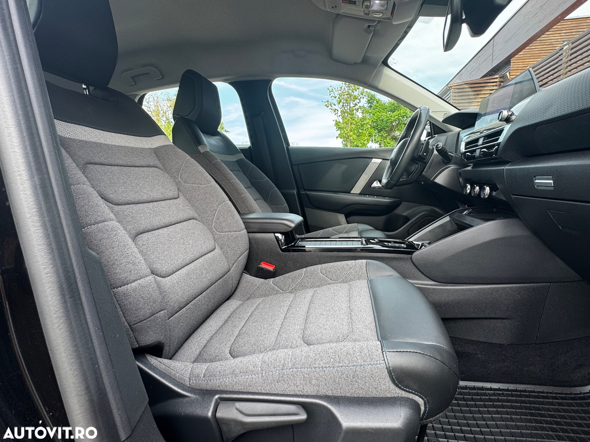 Citroën C4 1.2 PureTech S&S EAT8 Shine - 20