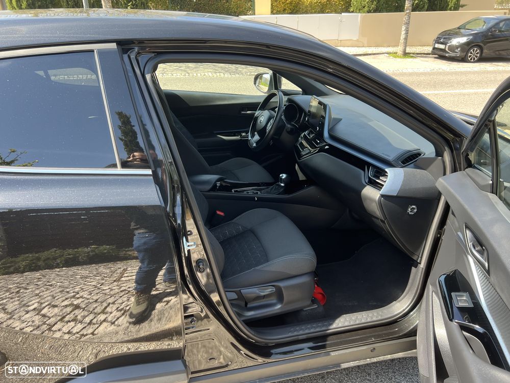 Toyota C-HR 1.8 HSD Exclusive+P.Luxury - 12