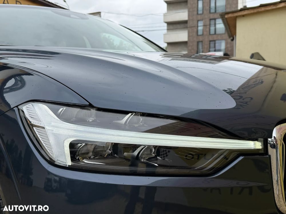 Volvo XC 60 T8 AWD Recharge Geartronic Inscription Expression - 24