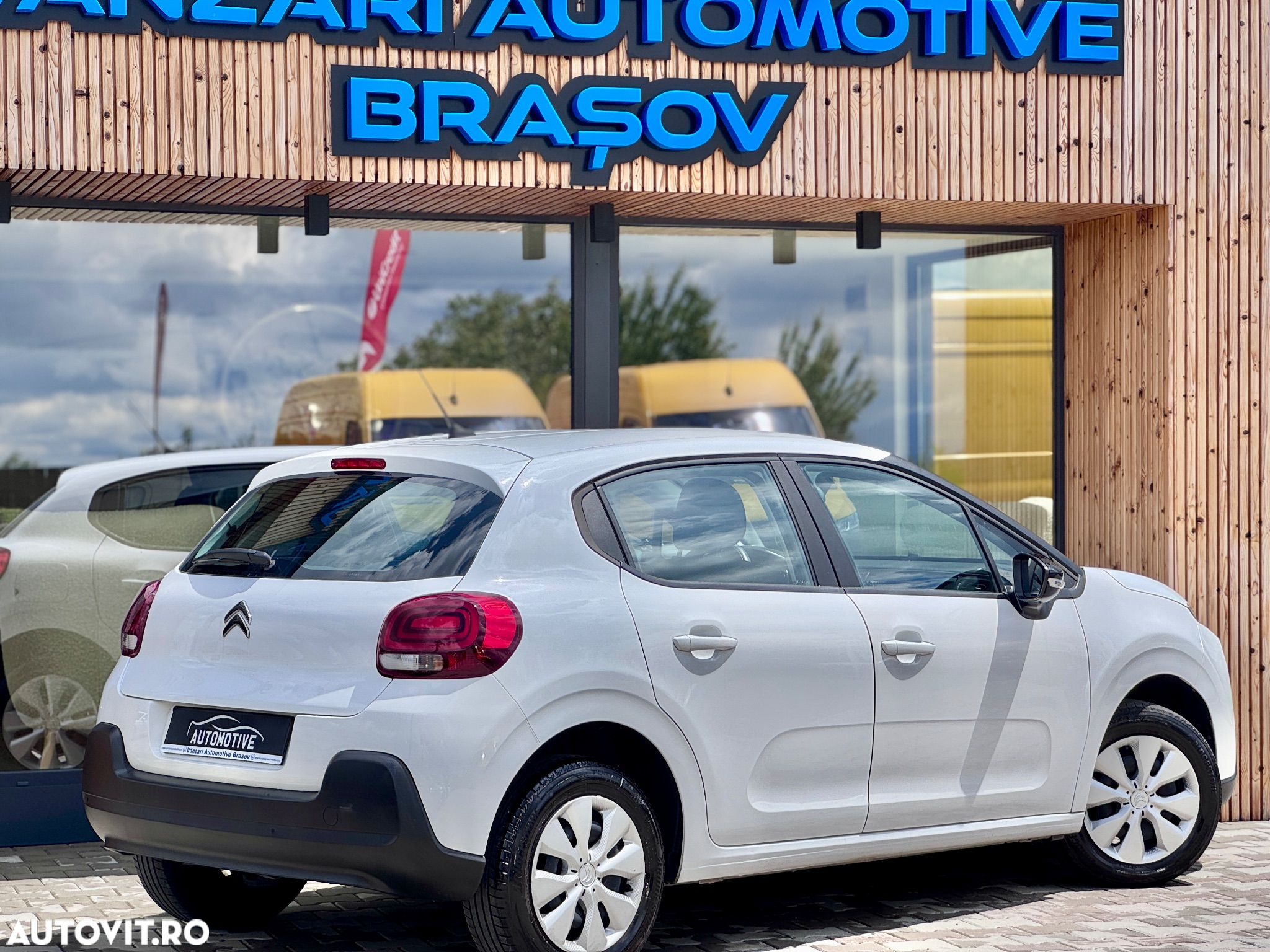 Citroën C3 1.2 PureTech 83 S&S BVM5 PLUS - 4