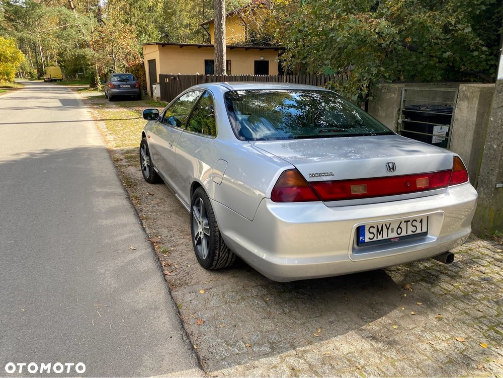 Honda Accord - 2