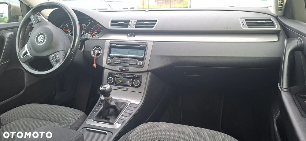 Volkswagen Passat 1.6 TDI BlueMotion - 23