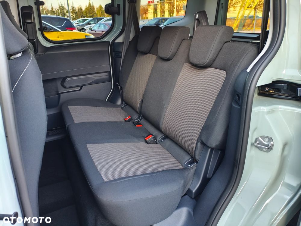 Ford Tourneo Courier 1.0 EcoBoost Trend - 25