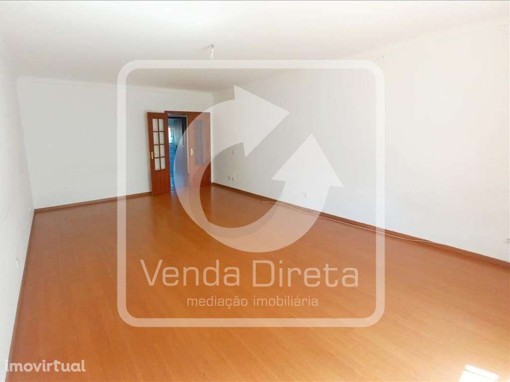 Apartamento T4 com Varanda e 189 m² no Barreiro - Espaço, conforto ... - Grande imagem: 5/25