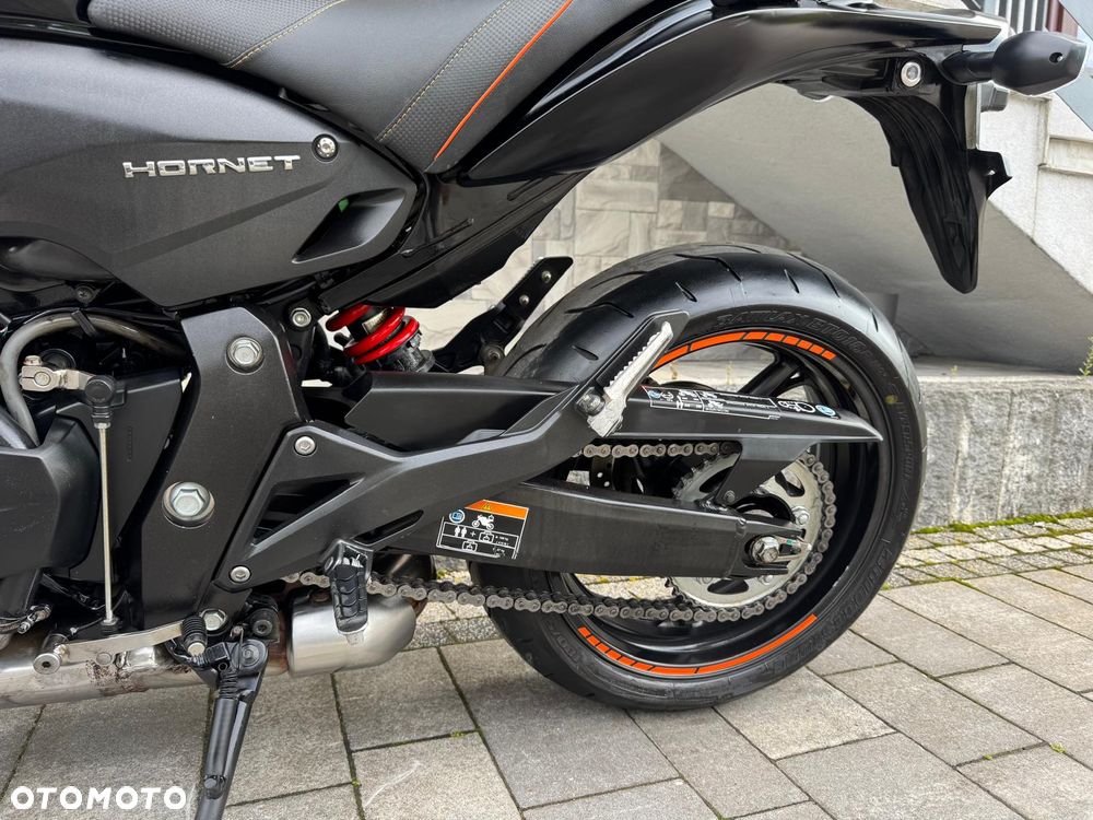 Honda Hornet - 25