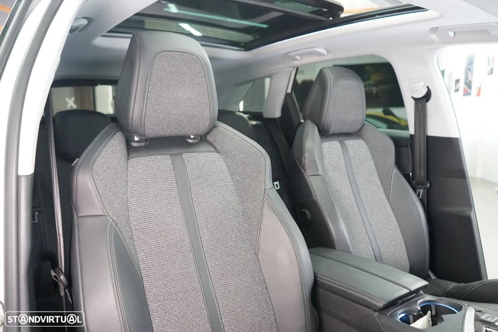 Peugeot 3008 1.2 PureTech Allure Pack EAT8 - 36