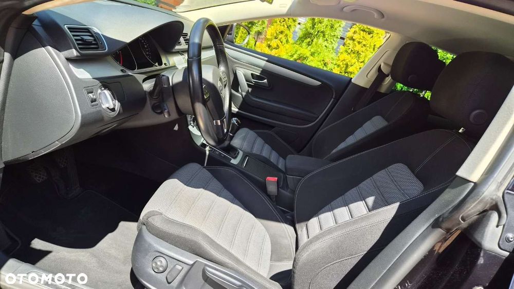 Volkswagen Passat CC - 12