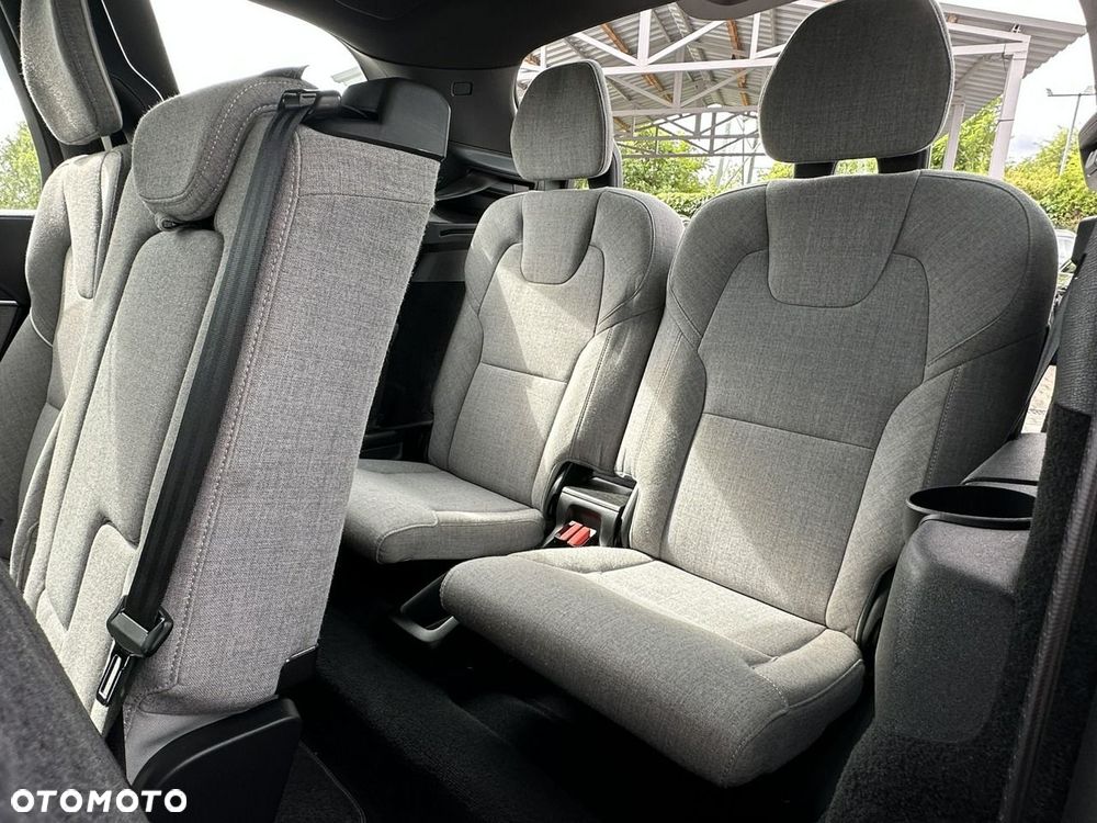 Volvo XC 90 - 19