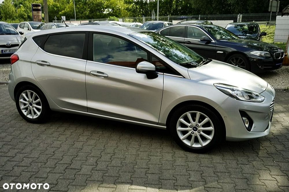 Ford Fiesta - 9