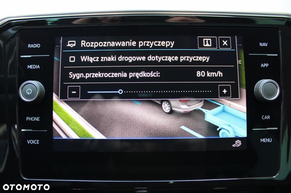 Volkswagen Passat - 29