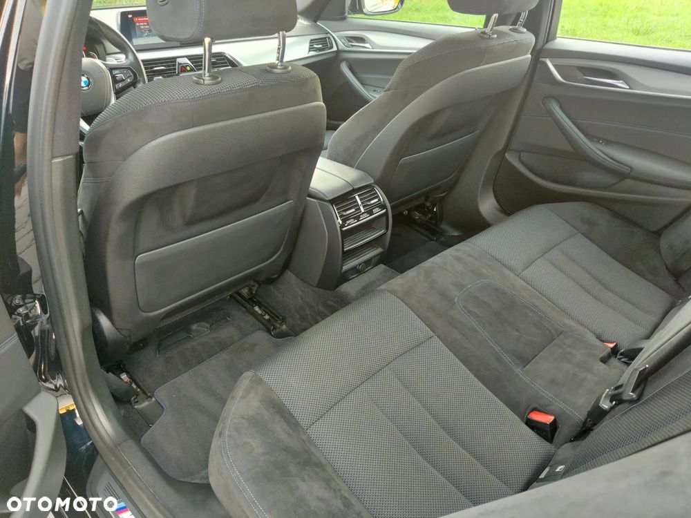 BMW Seria 5 520d xDrive M Sport sport - 8