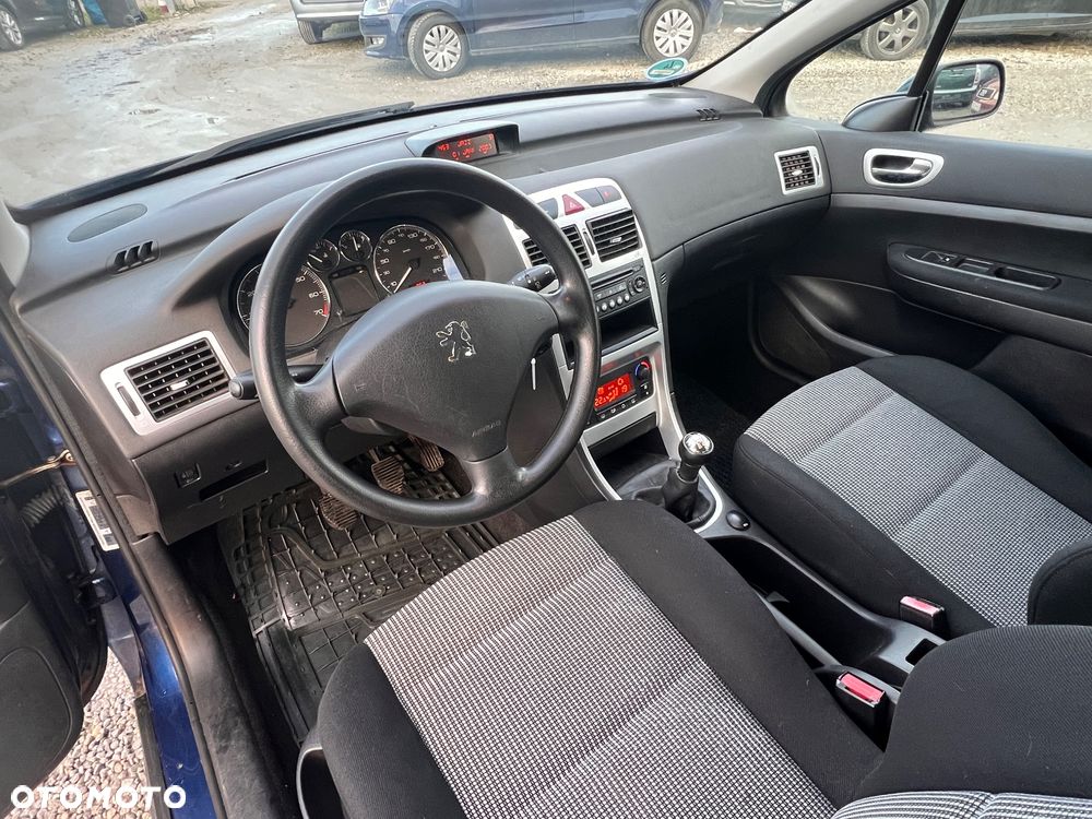 Peugeot 307 - 8