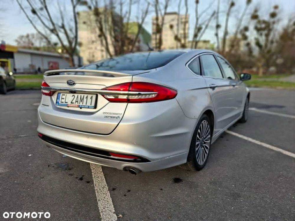 Ford Fusion - 5