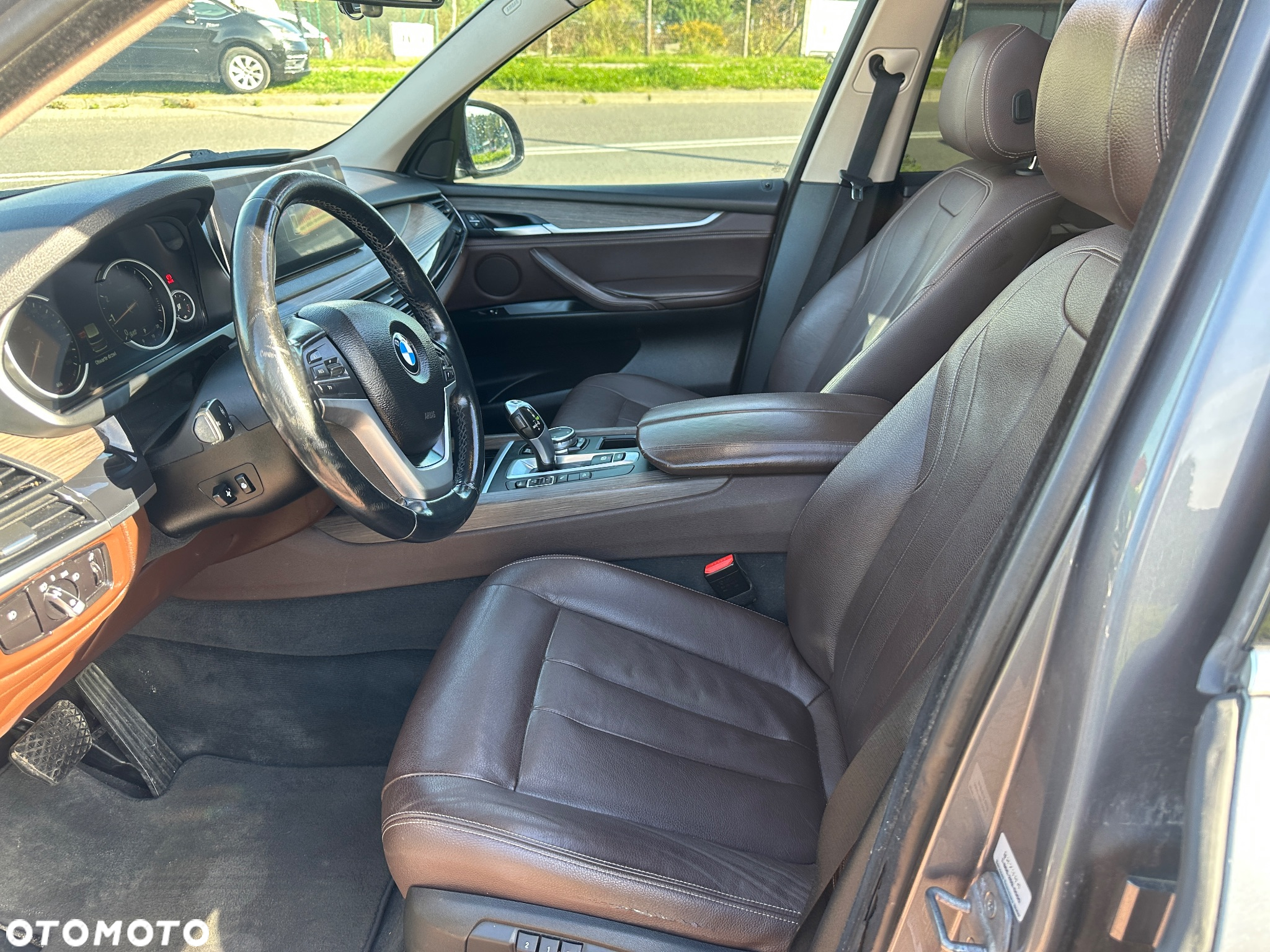 BMW X5 xDrive35i Sport-Aut - 4