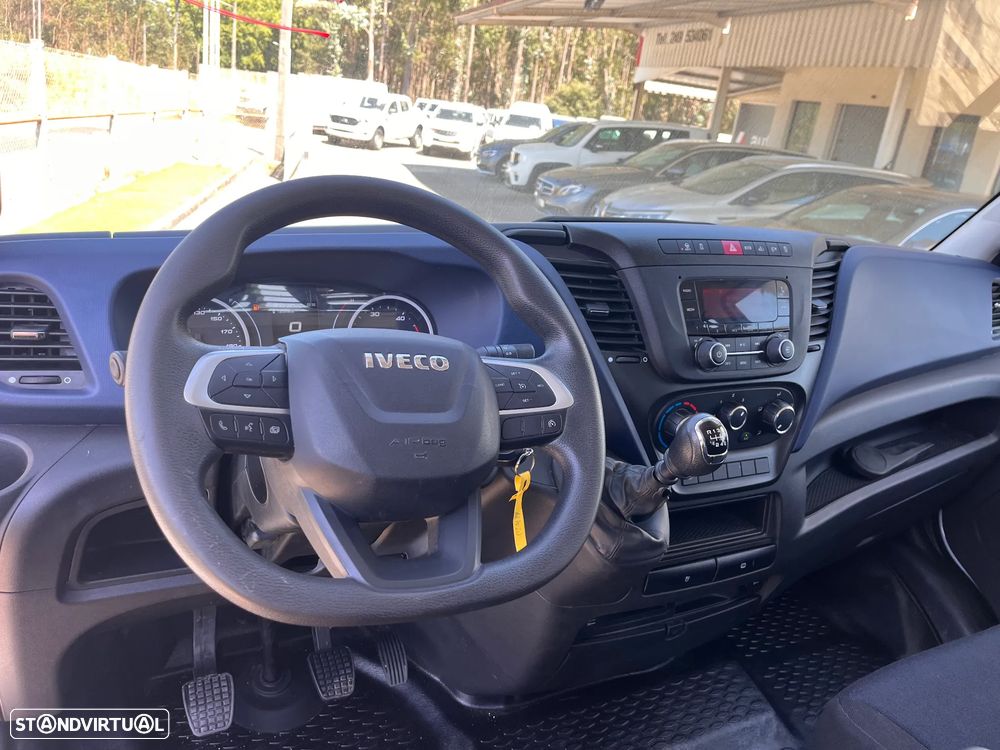 Iveco DAILY 3.0 160cv CAB/DUPLA 7 Lug. - 8