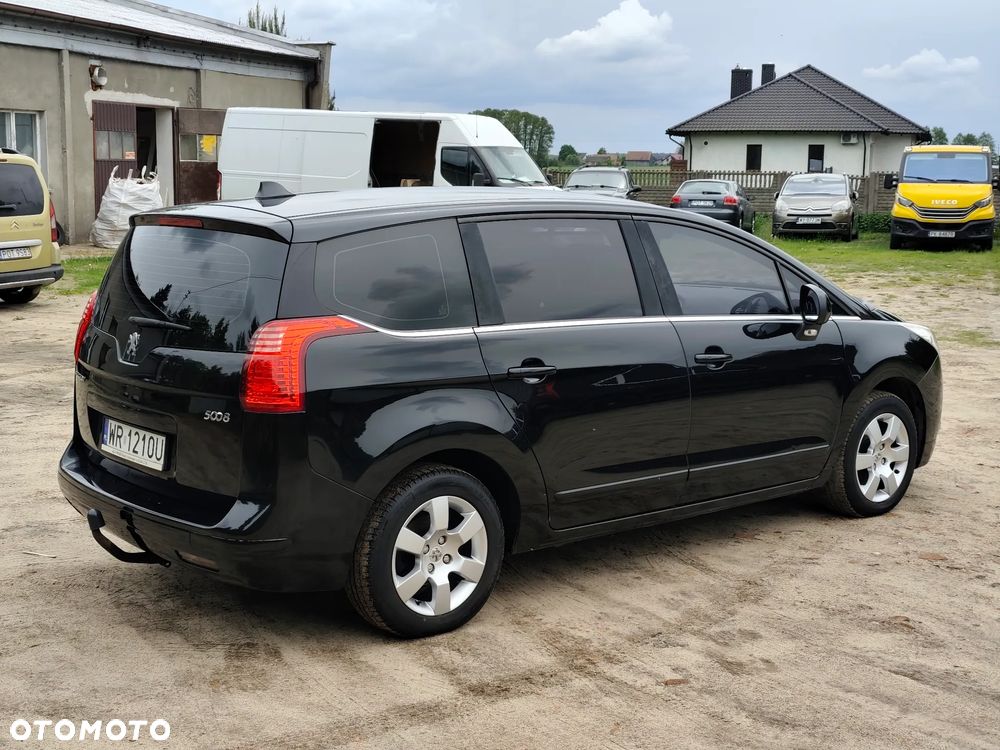 Peugeot 5008 - 4