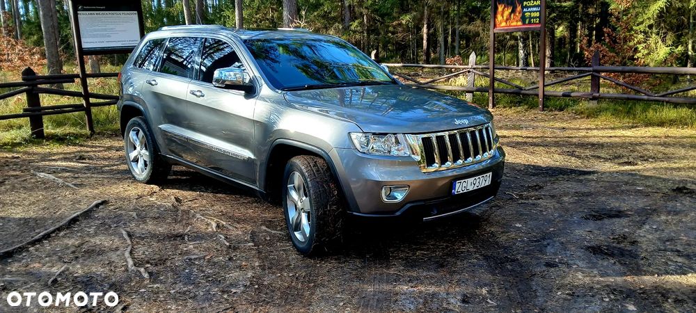 Jeep Grand Cherokee - 17