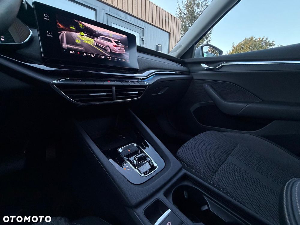 Skoda Octavia 2.0 TDI DSG Edition Plus - 34