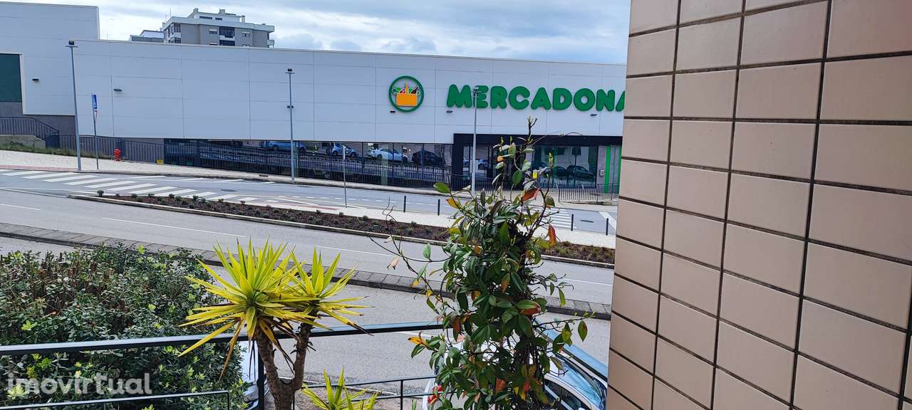T2 Frente ao Mercadona - Abadias Norte - Figueira da Foz - Grande imagem: 3/31