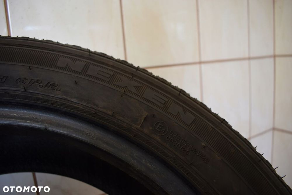 R16C 195/60 Nexen Roadian CT8 - 6