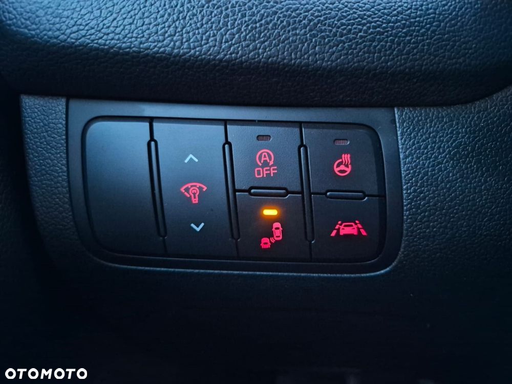 Kia Ceed 1.6 CRDi 136 ISG Platinum Edition - 20